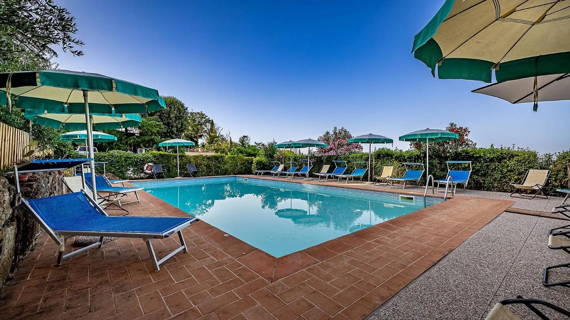 Agriturismo Cesani San Gimignano 0*,
